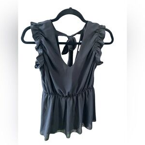 NWOT Moda Fashion Sleeveless Ruffled Blouse Black 100% Polyester Small